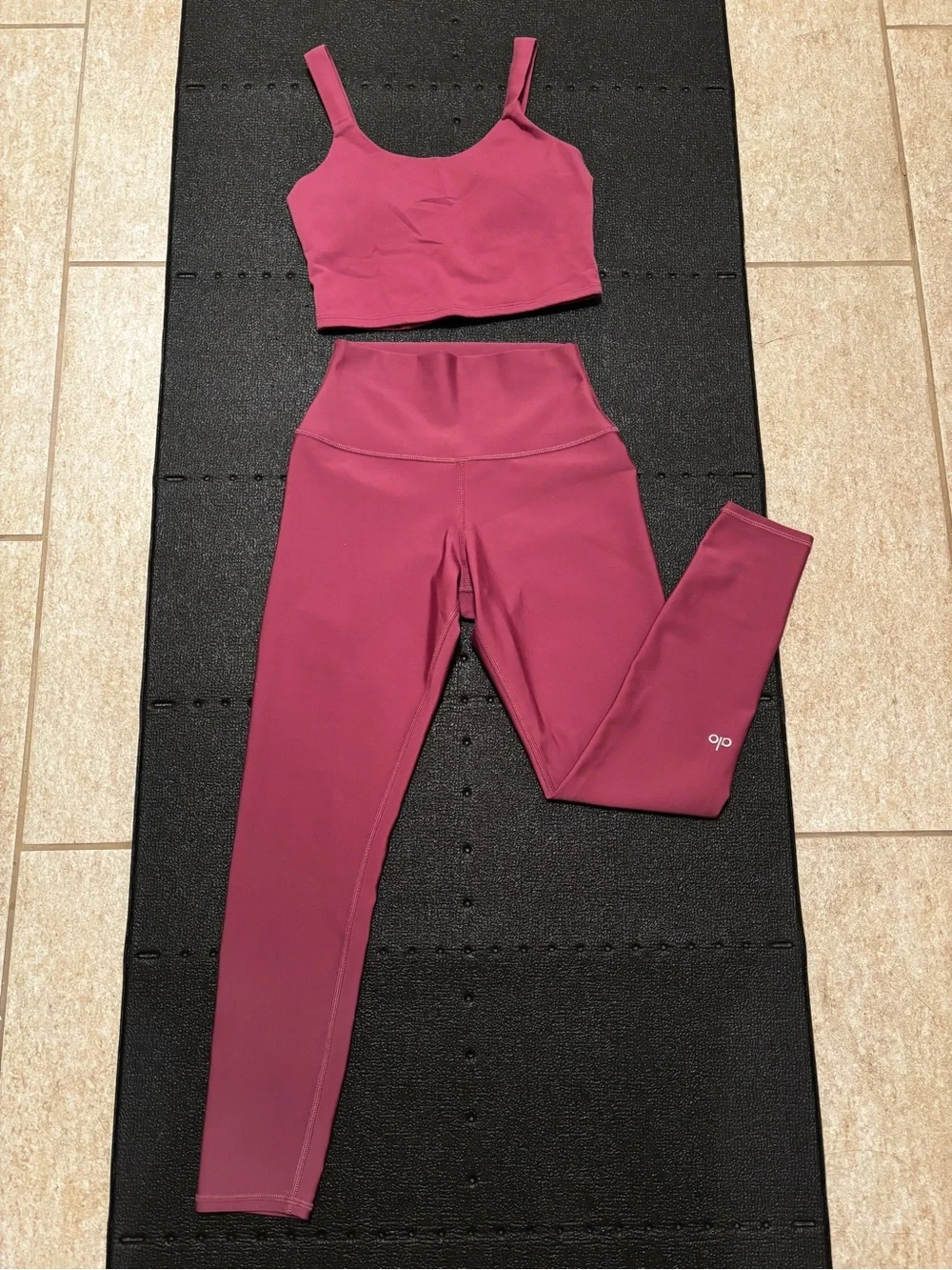 Alo Yoga Mauve High Waist Leggings Strappy Crop Bra Tank Set Size S